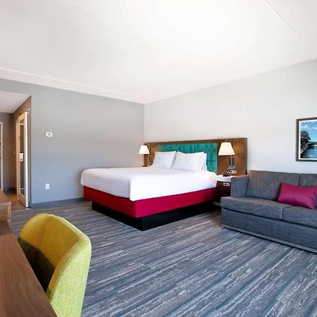 Hampton Inn & Suites Ottawa West, Ontario, Canada Buitenkant foto