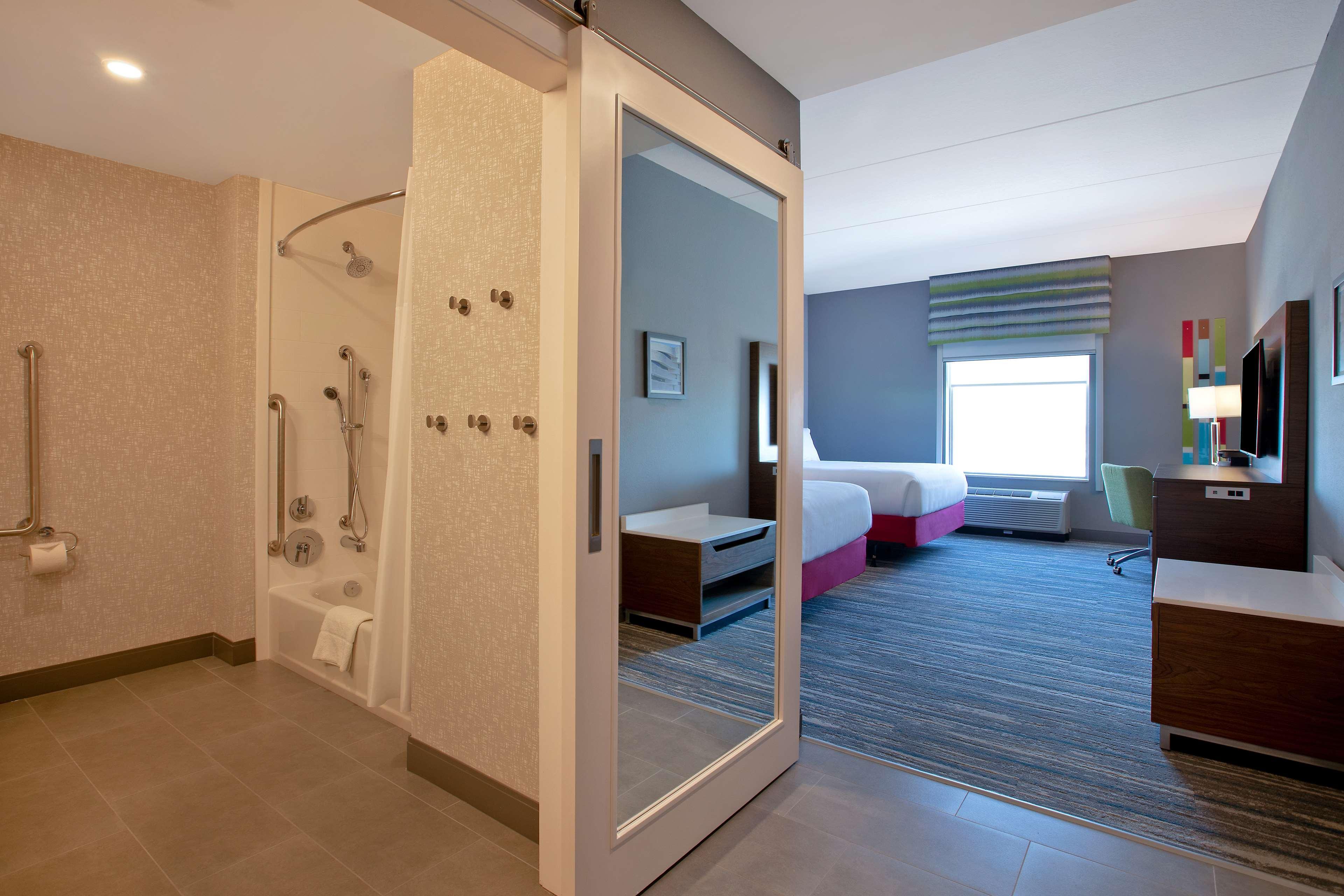 Hampton Inn & Suites Ottawa West, Ontario, Canada Buitenkant foto