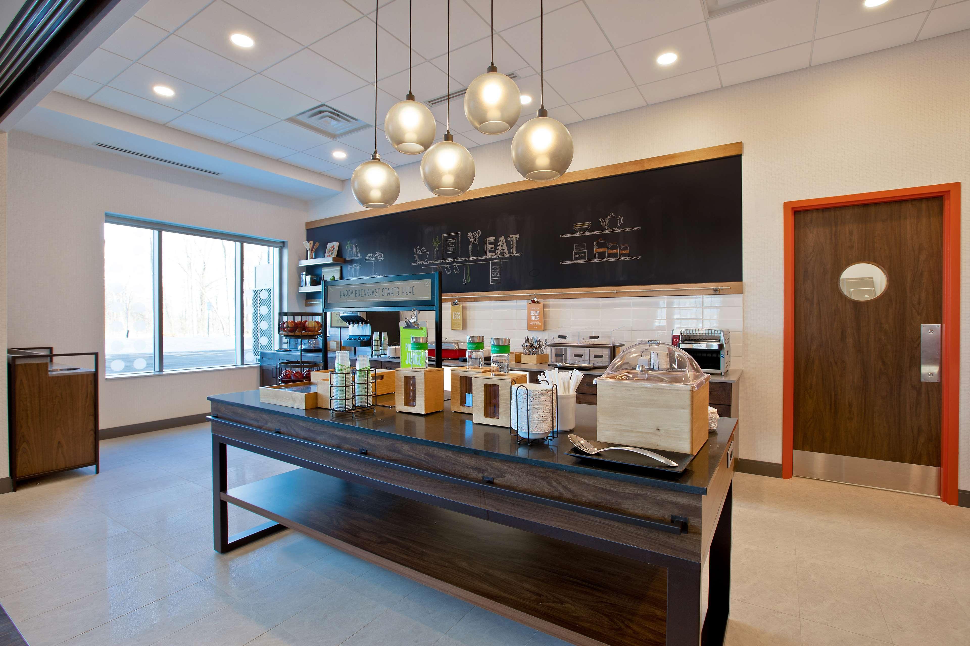 Hampton Inn & Suites Ottawa West, Ontario, Canada Buitenkant foto