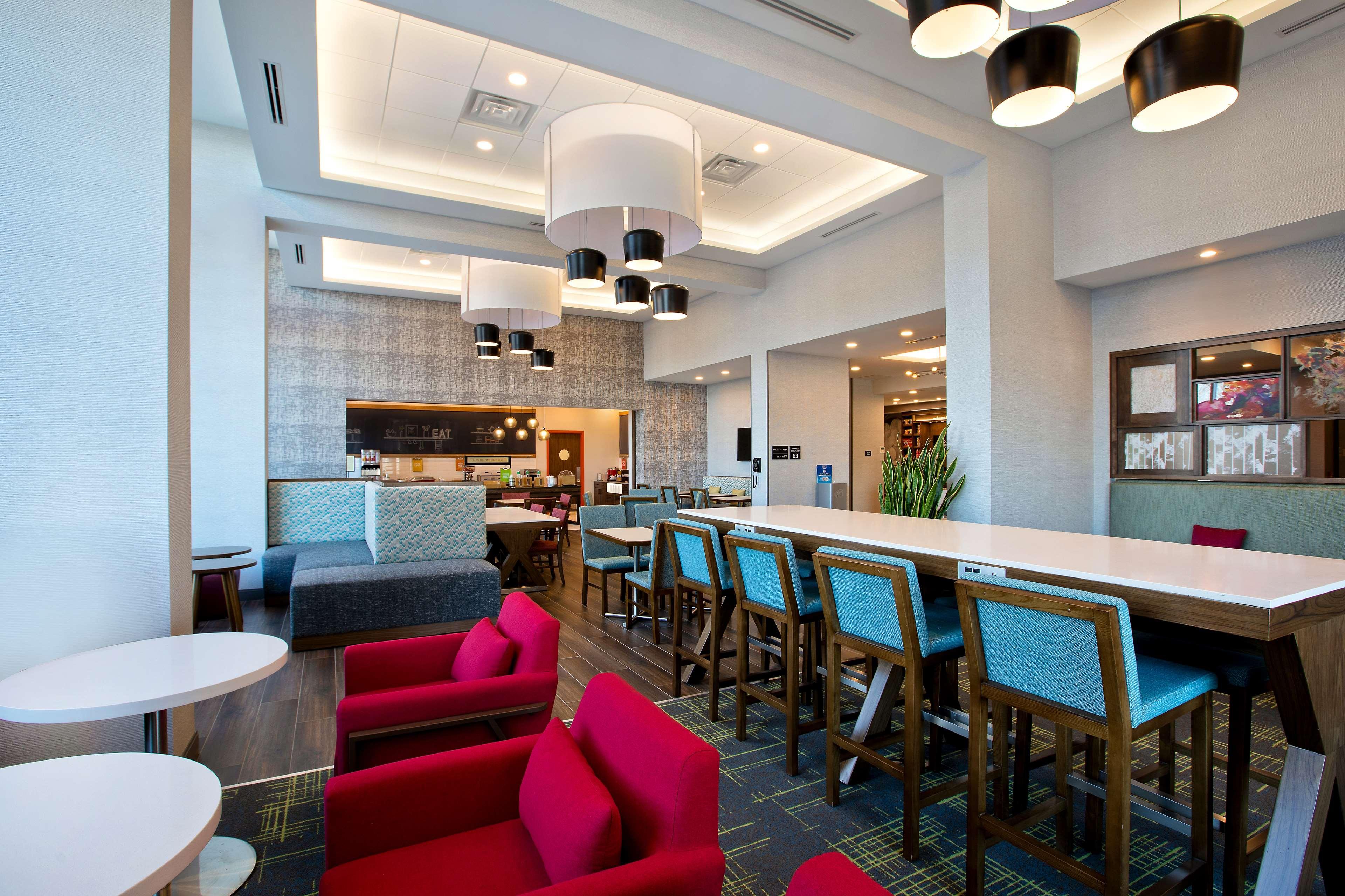 Hampton Inn & Suites Ottawa West, Ontario, Canada Buitenkant foto