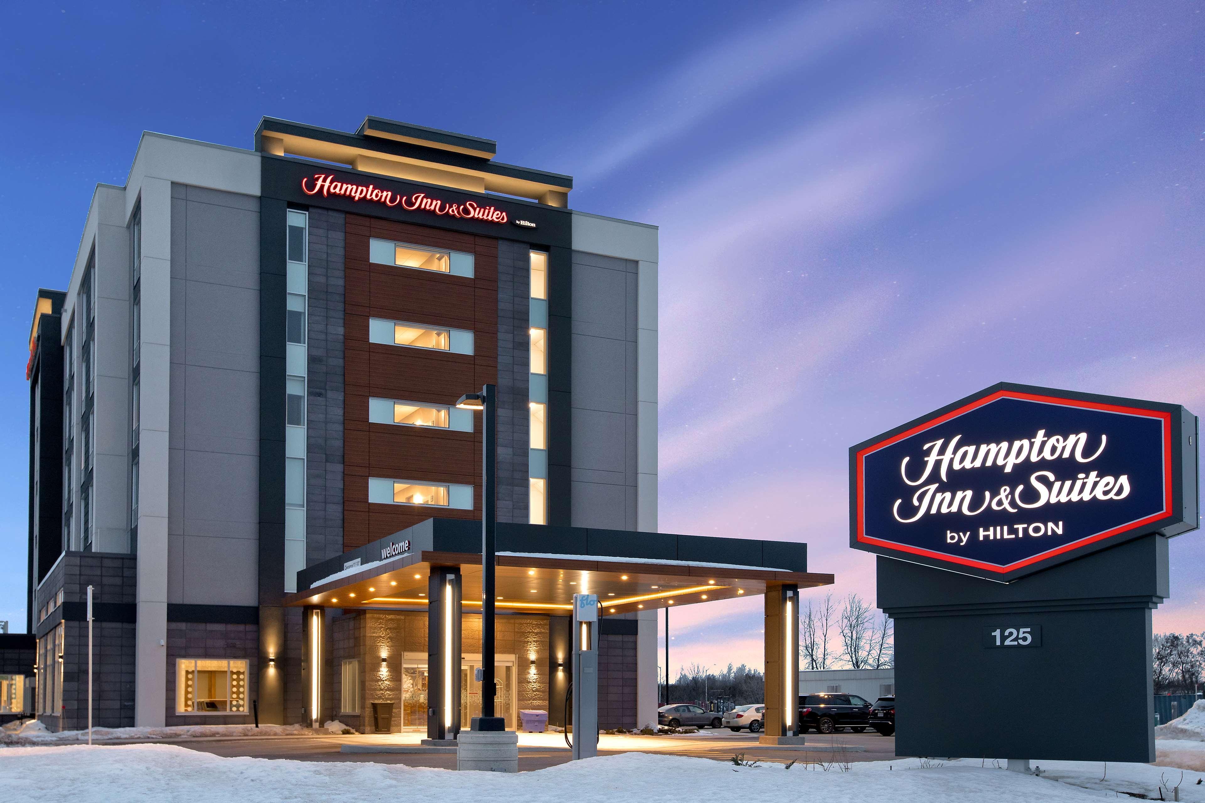 Hampton Inn & Suites Ottawa West, Ontario, Canada Buitenkant foto
