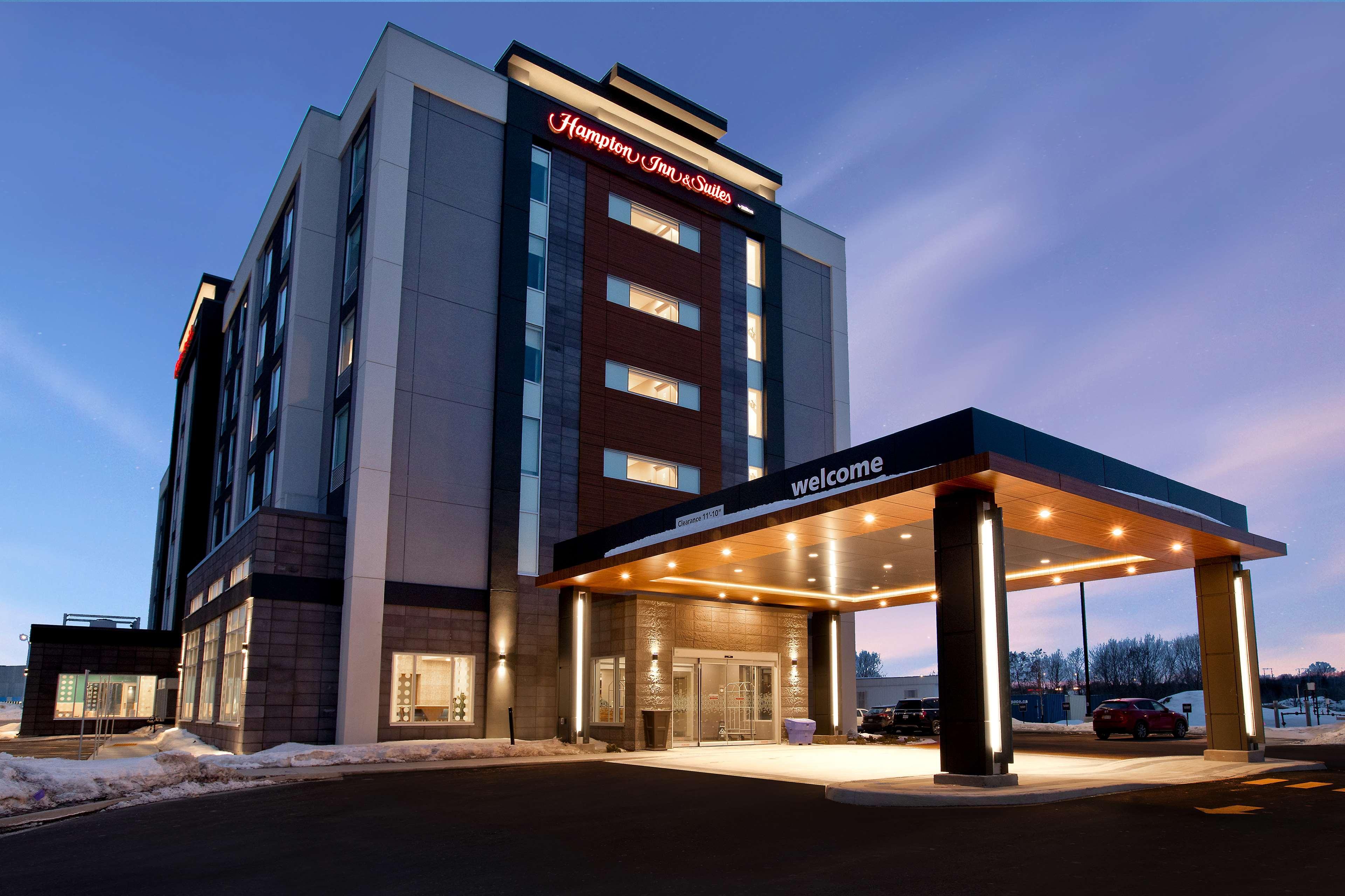 Hampton Inn & Suites Ottawa West, Ontario, Canada Buitenkant foto