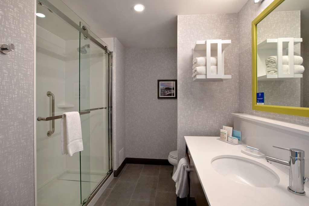Hampton Inn & Suites Ottawa West, Ontario, Canada Buitenkant foto