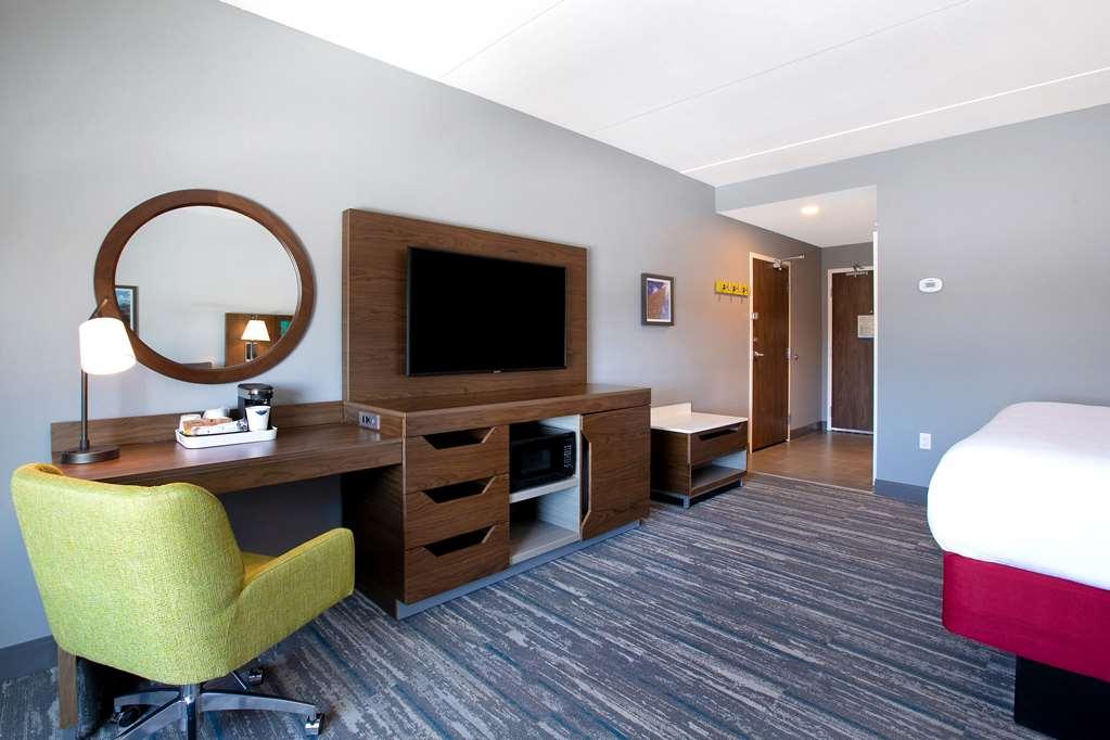 Hampton Inn & Suites Ottawa West, Ontario, Canada Kamer foto
