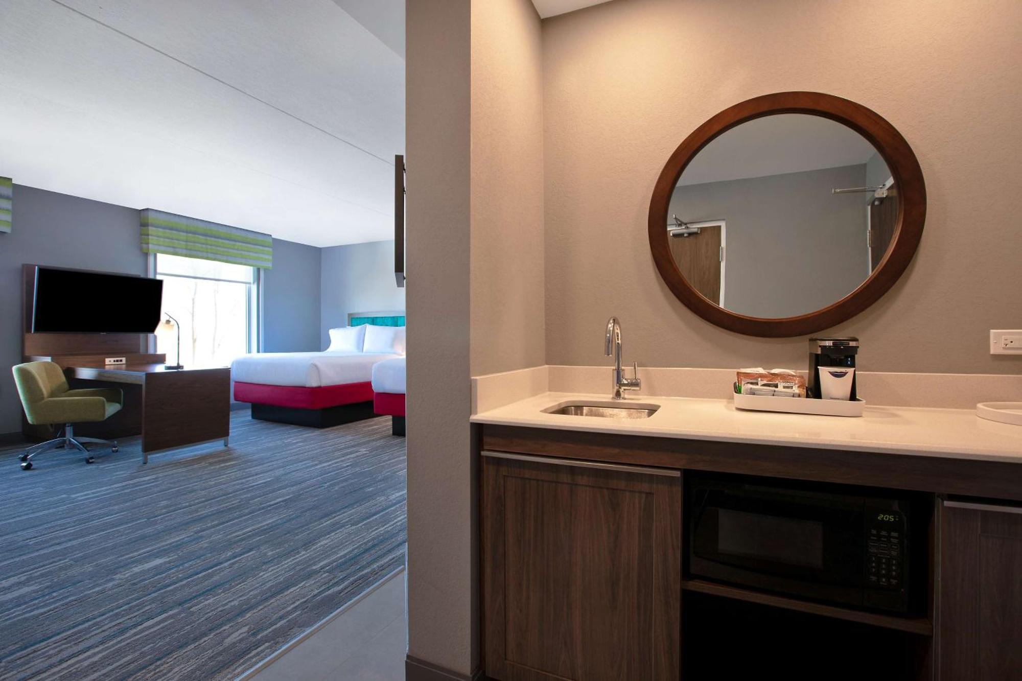 Hampton Inn & Suites Ottawa West, Ontario, Canada Buitenkant foto
